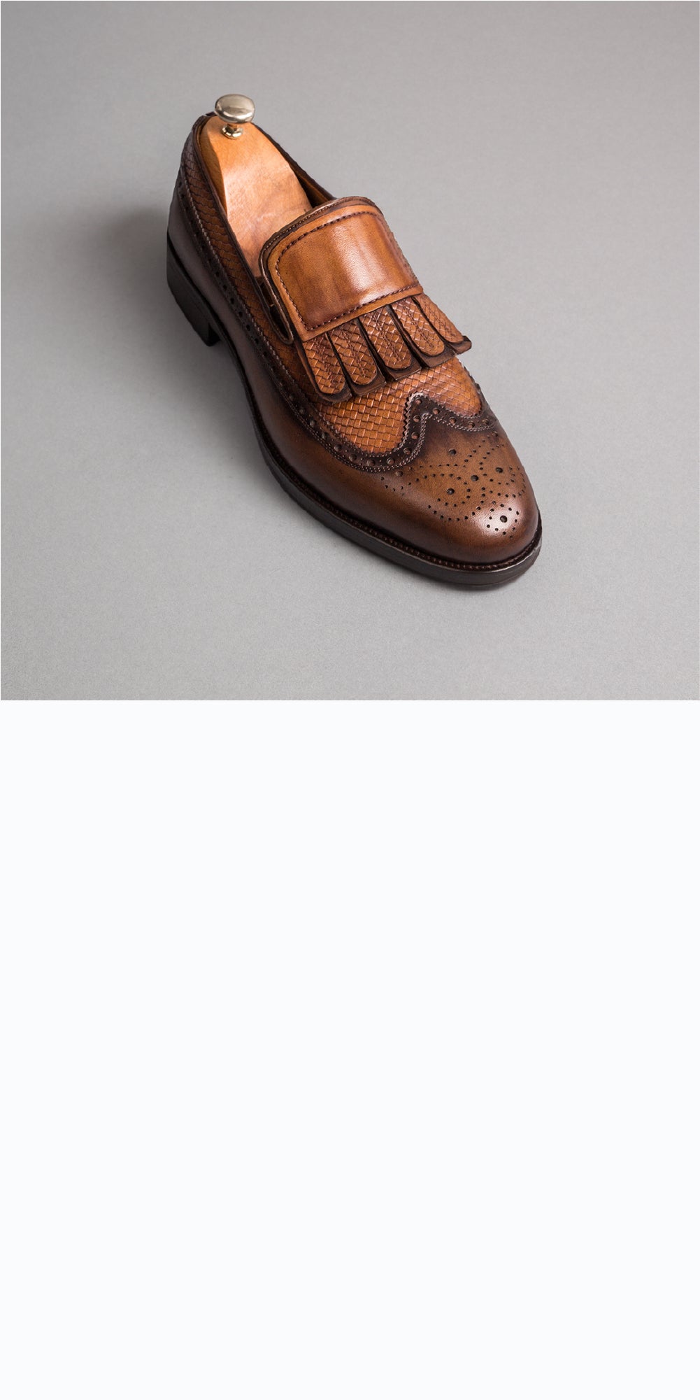 Longwing Brogue Kiltie Loafers